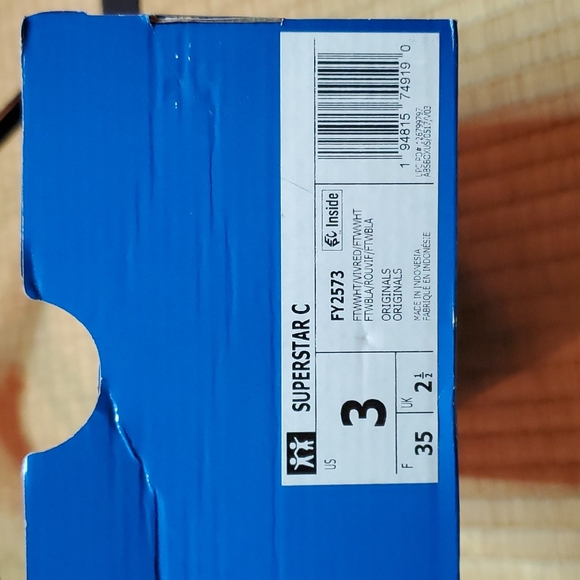 ADIDAS ORIGINALS SUPERSTARS w/ Heart Graphic, Youth Size 3 - Picture 9 of 15